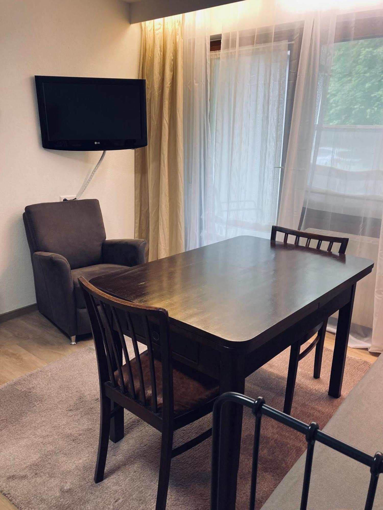 Free Apartment - Ermstal バート・ウーラッハ エクステリア 写真